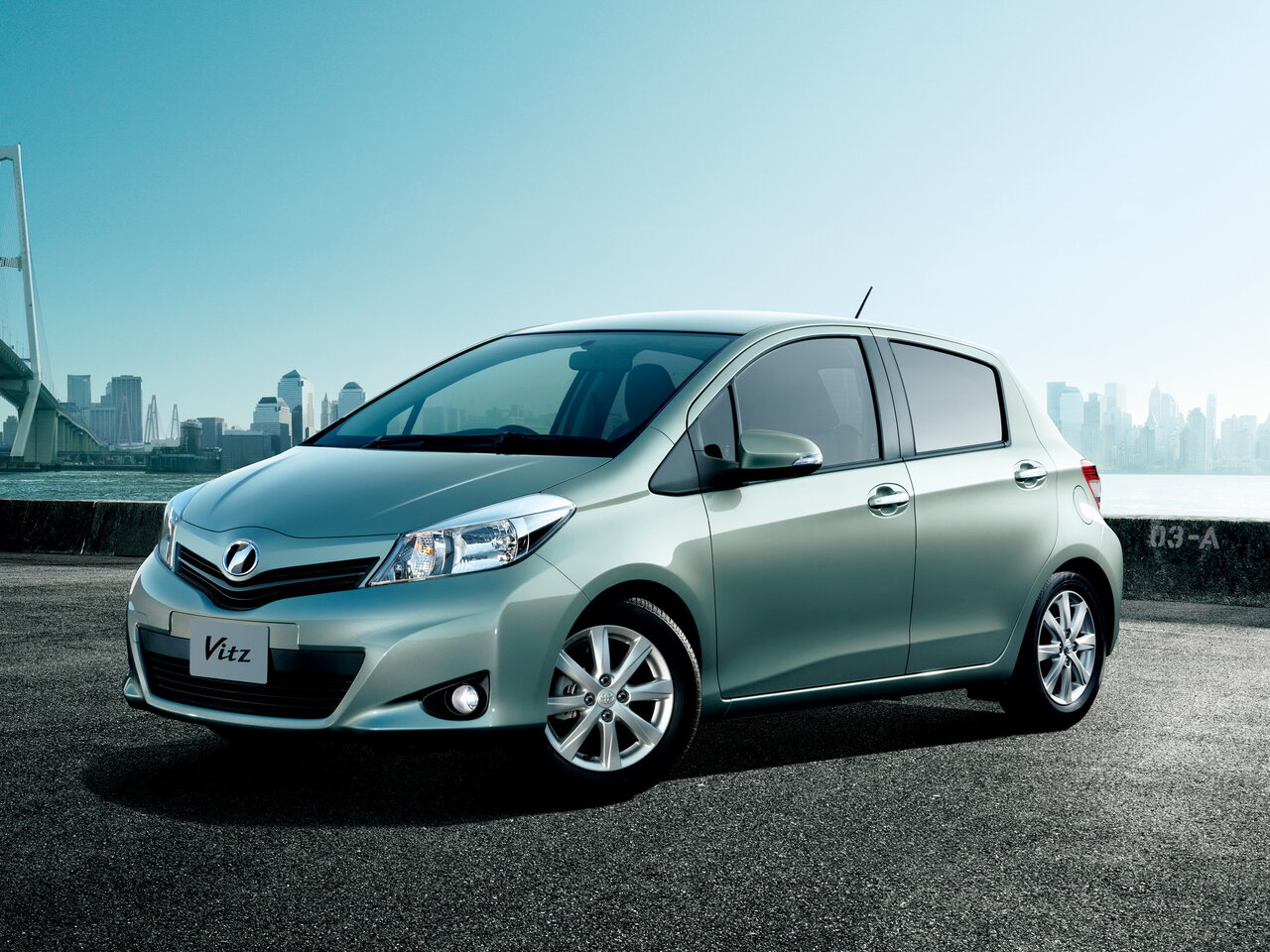 Витц 1.3. Toyota Vitz 2022. Toyota Vitz 2018. Тойота Витц 2011 года. Тойота Витц 2023.